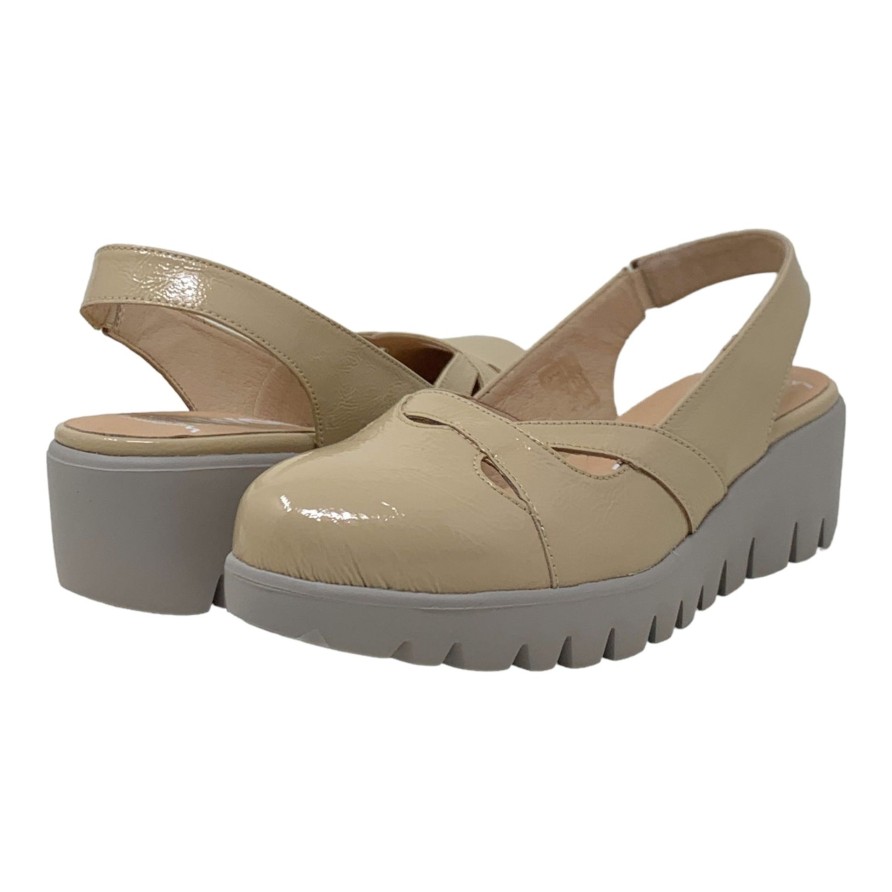 Wedges Buckles Footwear | Wonders | Flyer | Patent Leather Natural