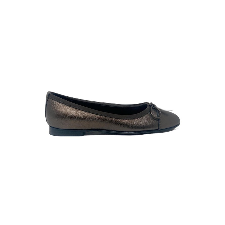 Flats Buckles Footwear | Buckles New York | Elizabeth | Leather Bronze