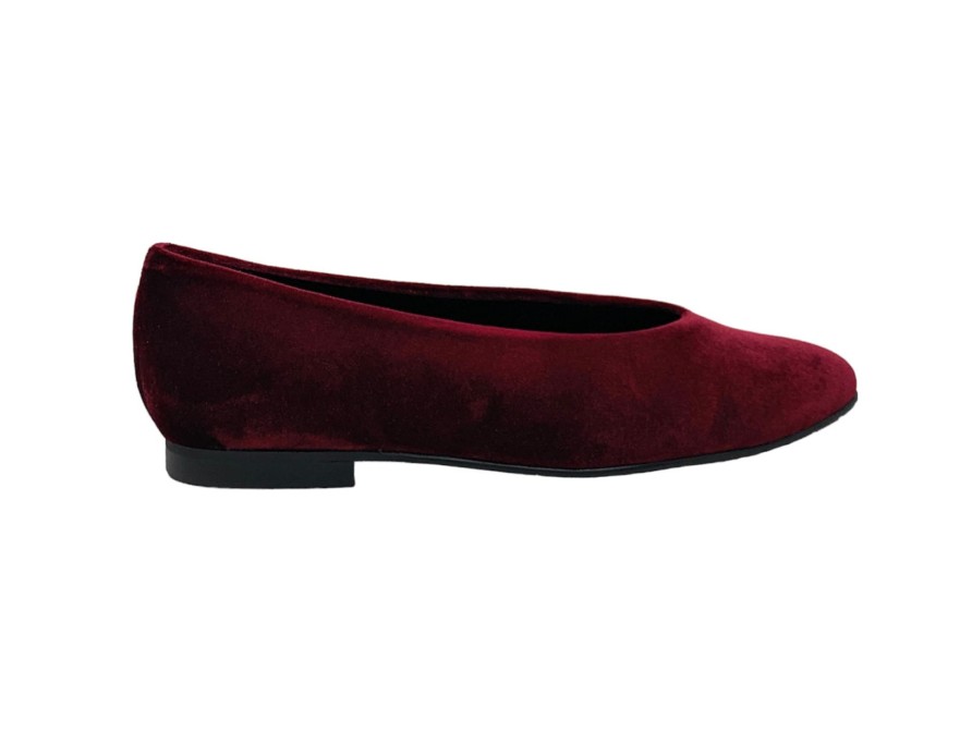 Flats Buckles Footwear | Lodi Love | Baza | Velvet Cranberry