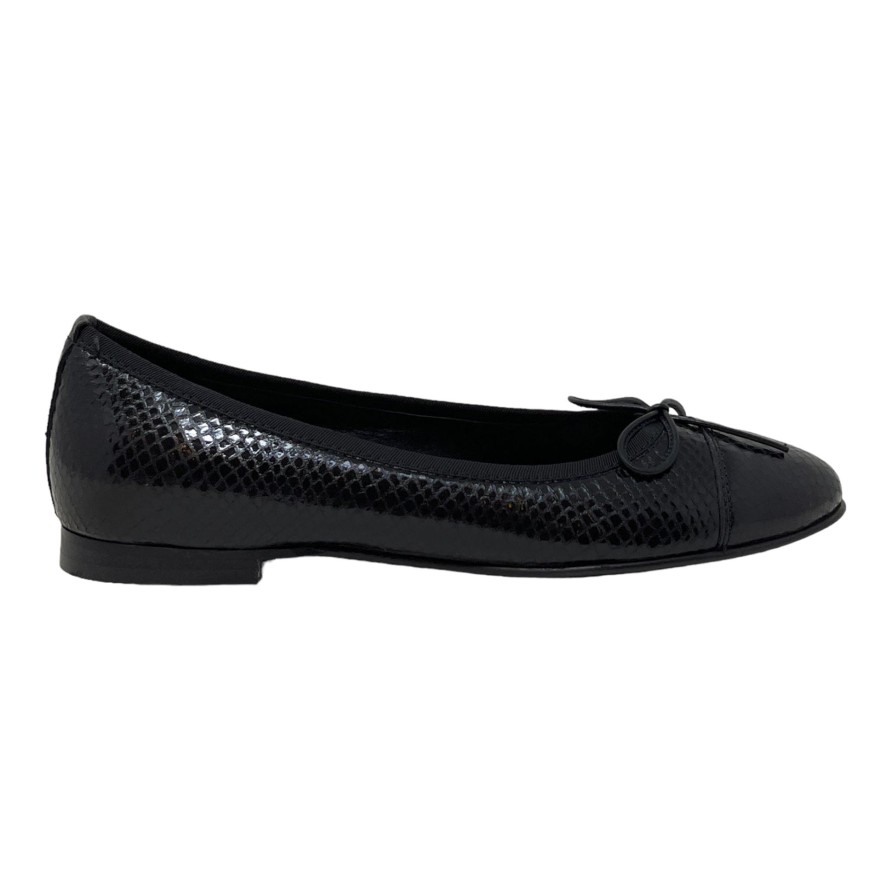 Flats Buckles Footwear | Buckles New York | Elizabeth Black Crackled Leather