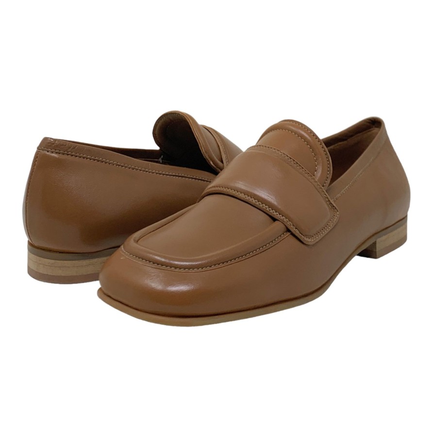 Flats Buckles Footwear | Carmens | Clam | Leather Tan