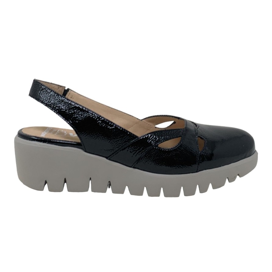 Wedges Buckles Footwear | Wonders | Flyer | Patent Leather Black