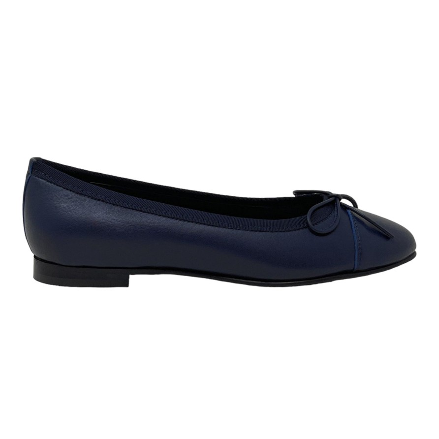 Flats Buckles Footwear | Buckles New York | Elizabeth | Leather Navy